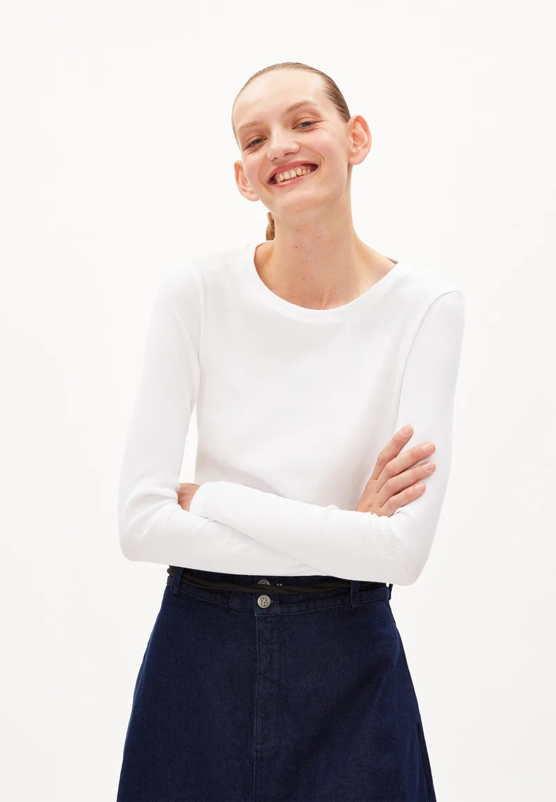 JAALIA | white