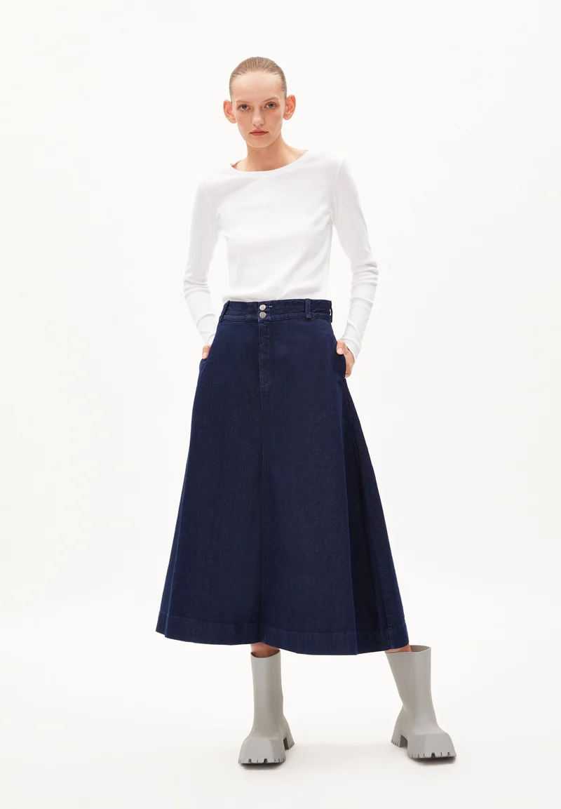 JAALIA | white