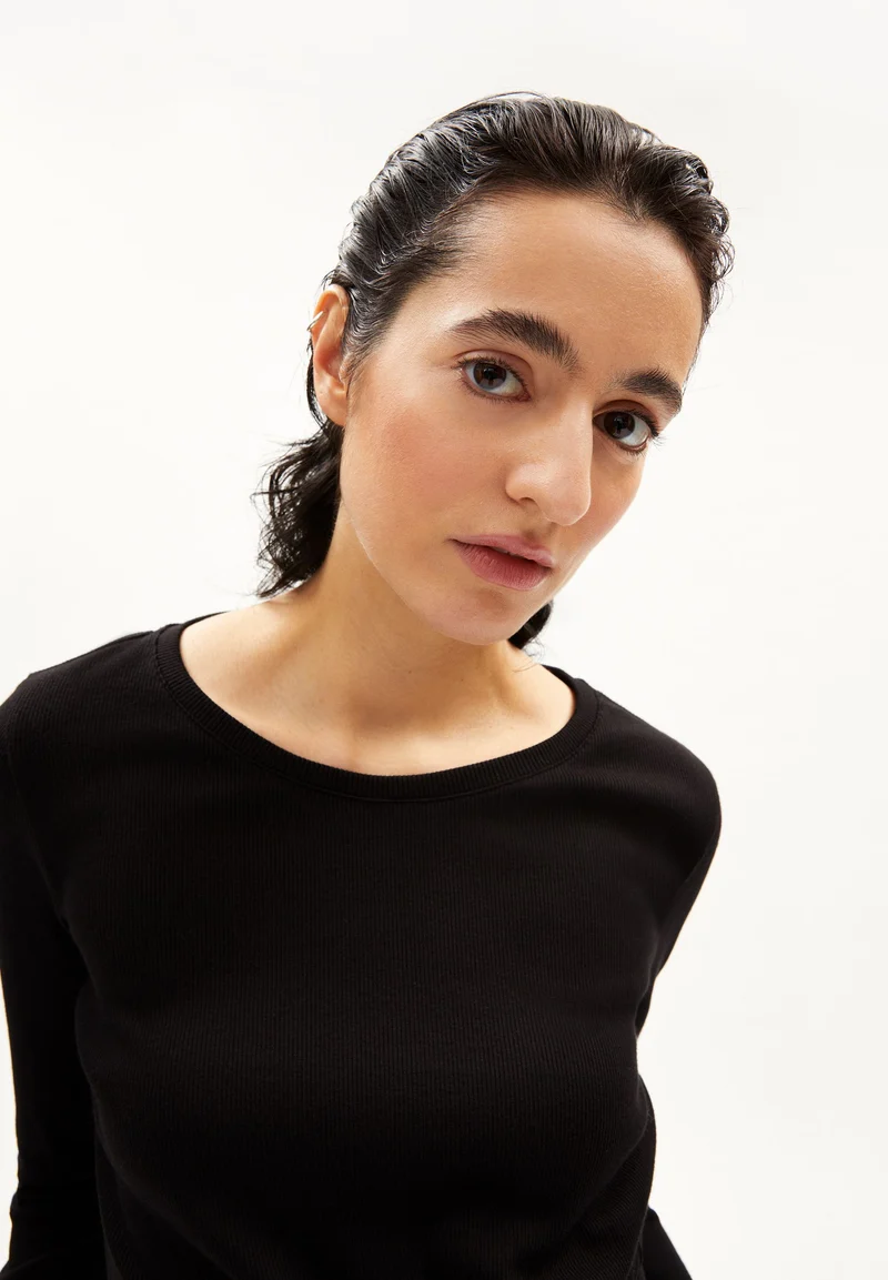 JAALIA | black