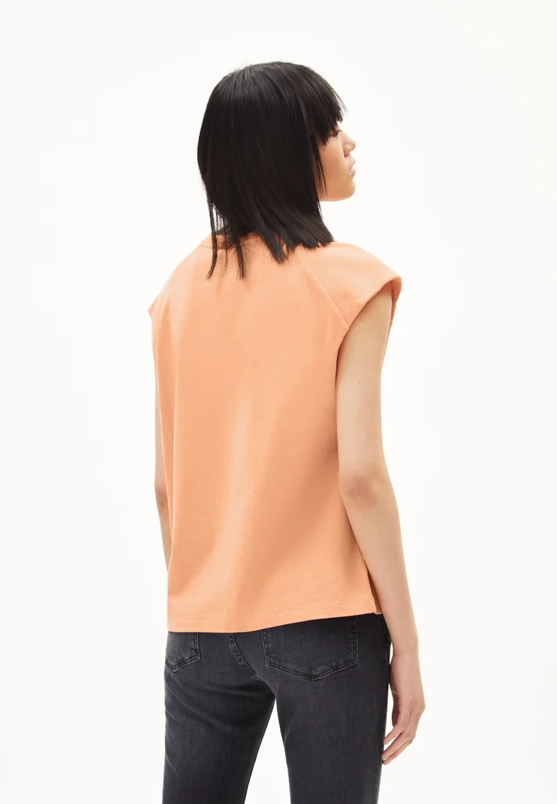 IRAKAA | warm peach