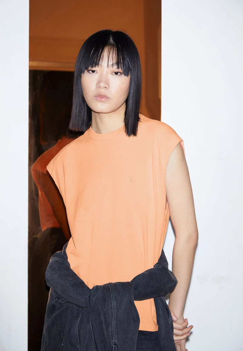 IRAKAA | warm peach