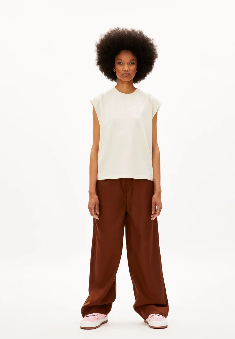 IRAKAA | undyed