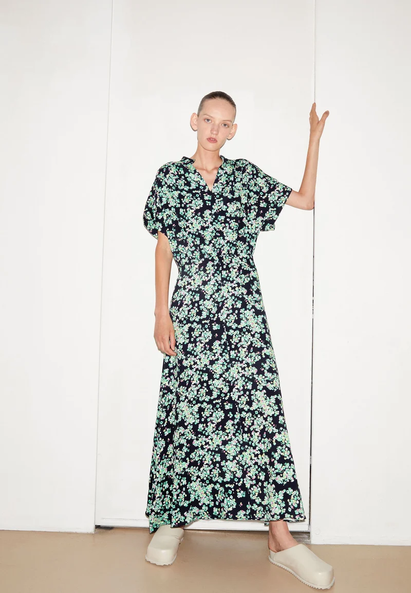 SWAANTJE DITSY FLORAL | night sky