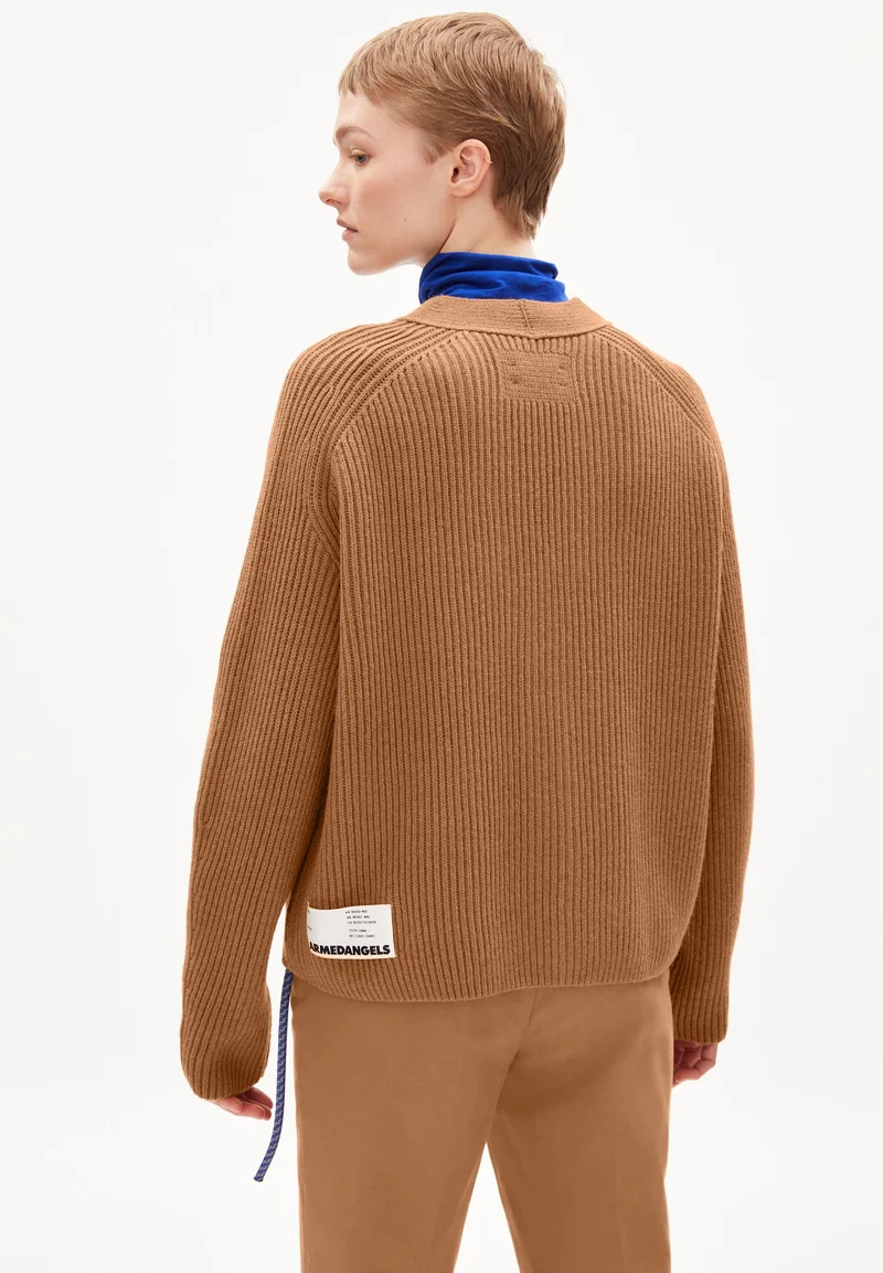 NAOKAA | cedar wood