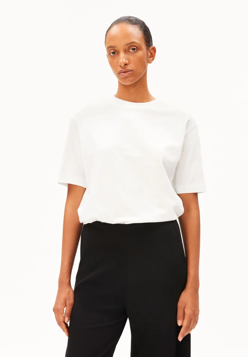 TARJAA T-SHIRT | white