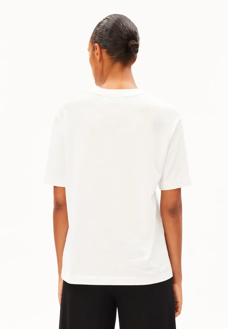 TARJAA T-SHIRT | white
