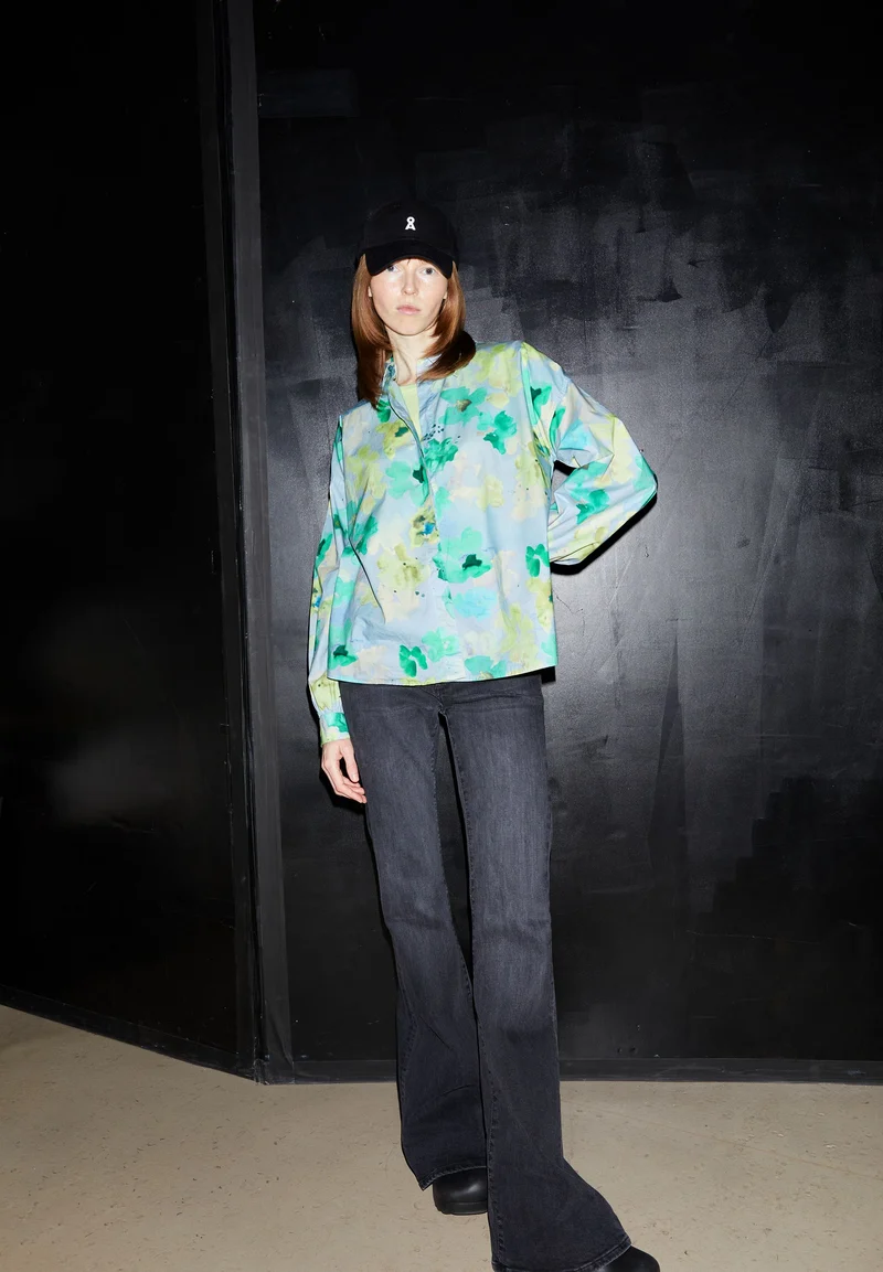DAAPHNA AQUA FLORAL | morning sky