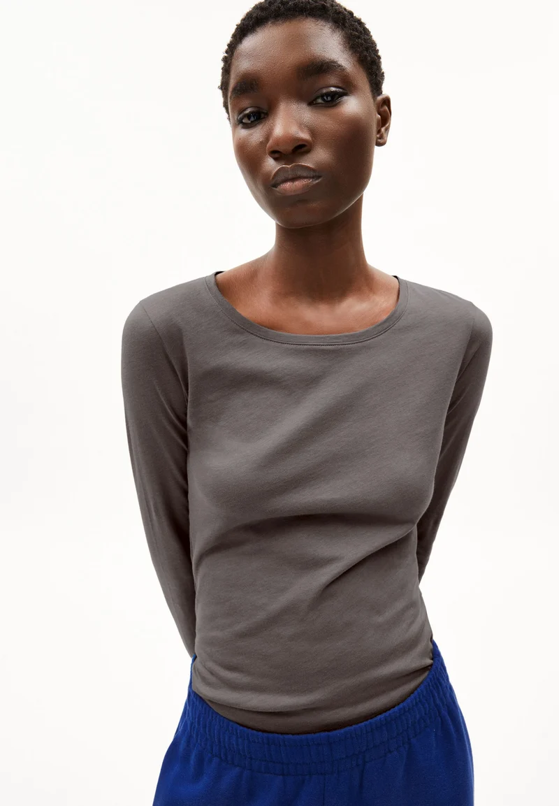 ENRICCAA SOFT | iron cast