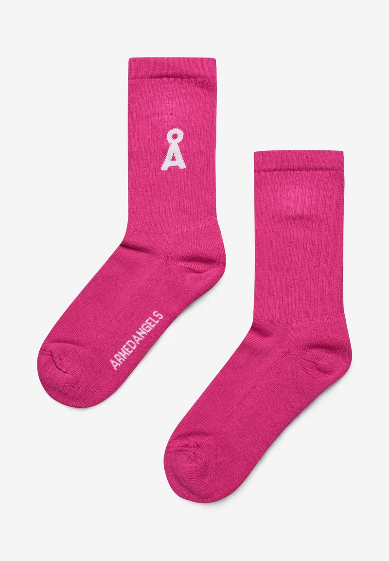SAAMUS BOLD | bright raspberry