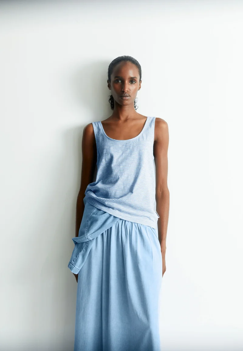 MINAAMI LITA TOP | oatmilk-silky blue