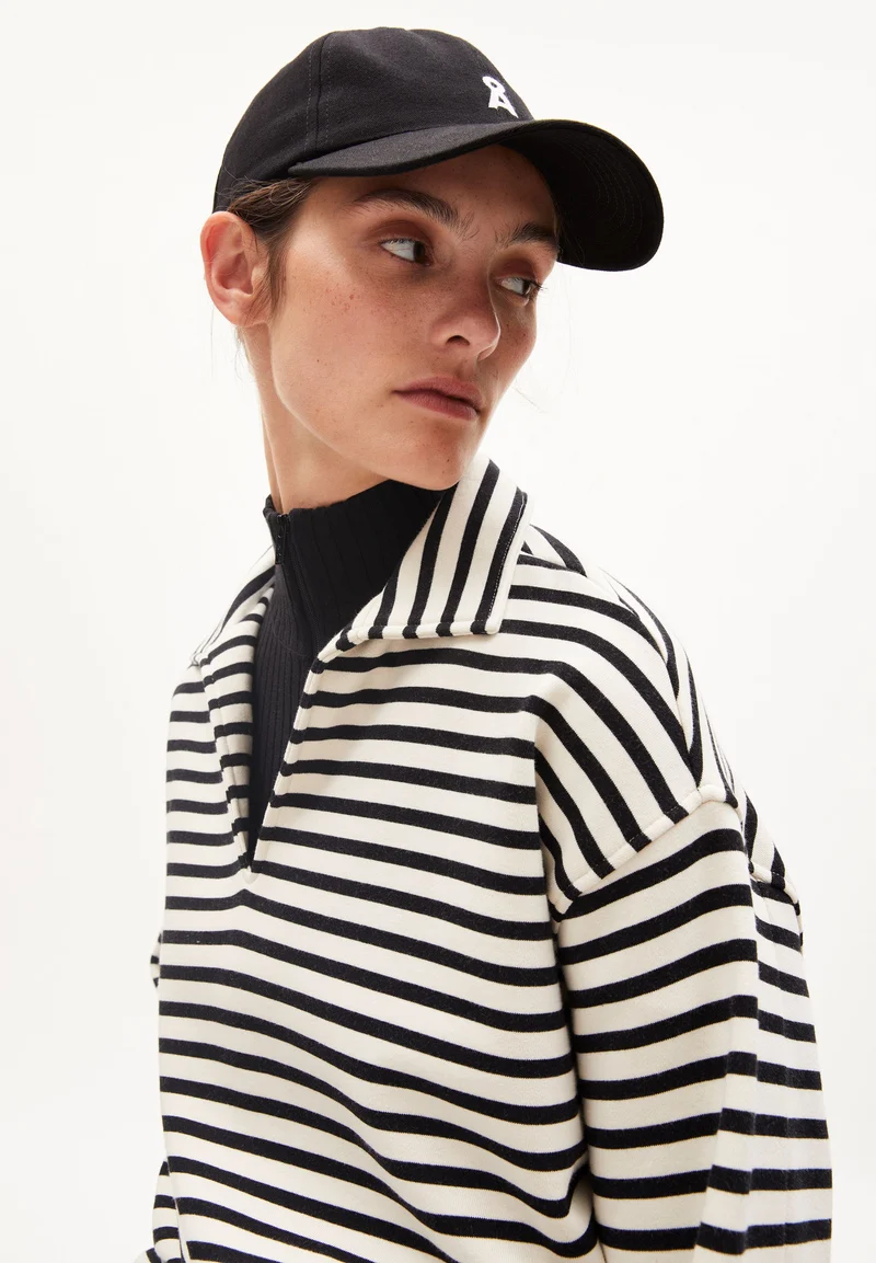 NAIRAA STRIPE | undyed-black