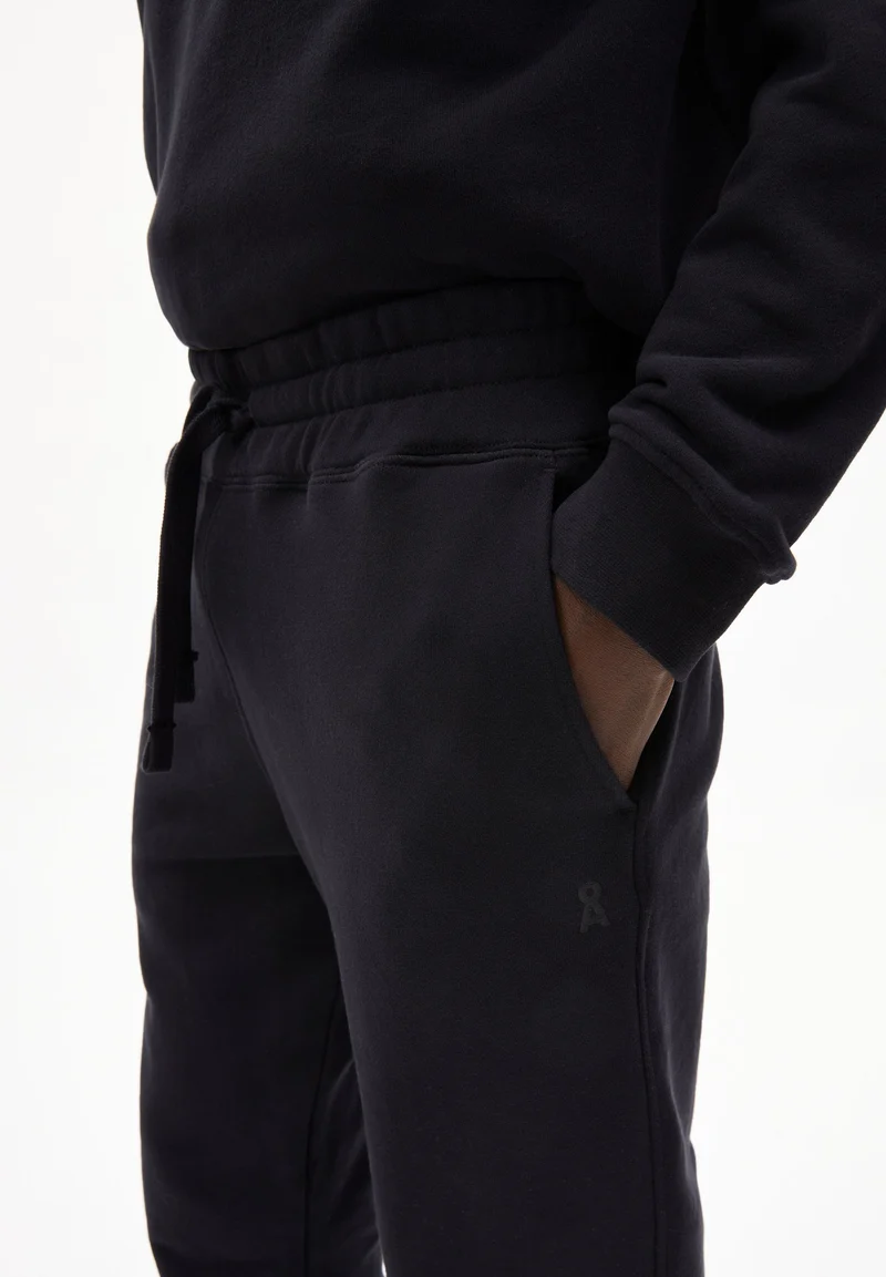 AARDO COMFORT | black