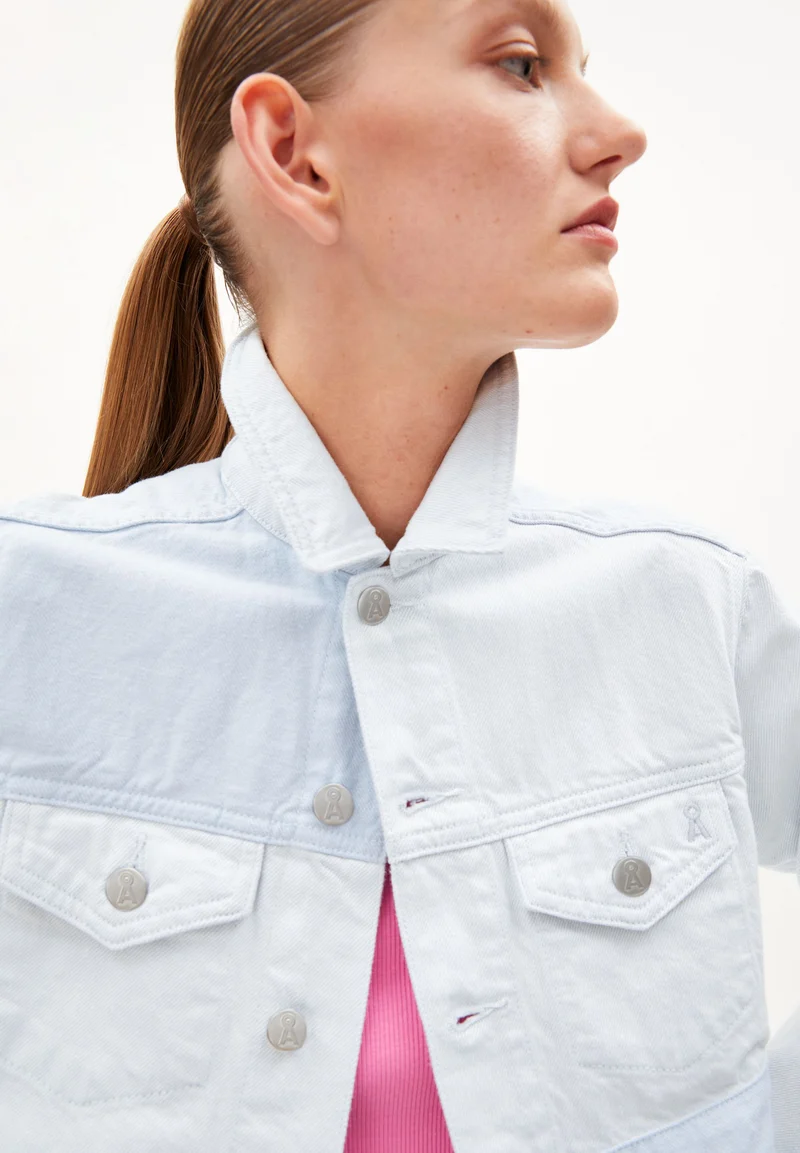 VELITAA PATCHED | blue white