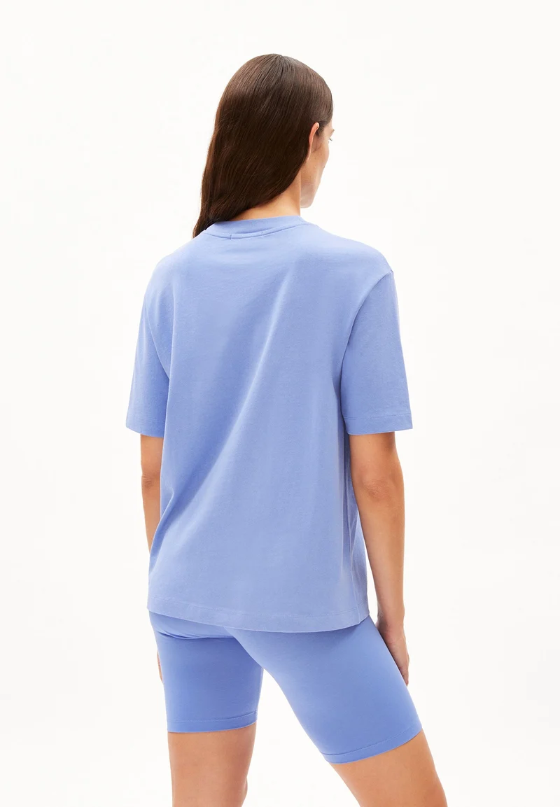 TARJAA T-SHIRT | blue bloom