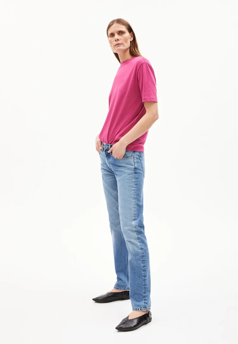 TARJAA T-SHIRT | crushed berry