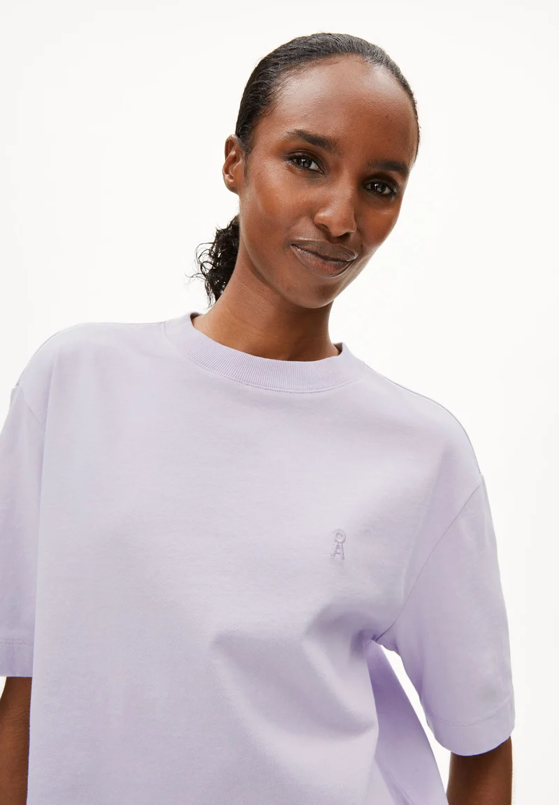 TARJAA T-SHIRT | soft lilac