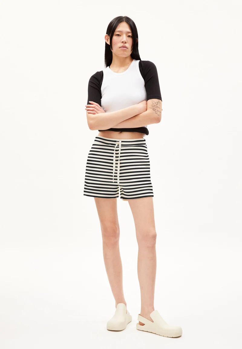 ZIRAA STRIPE | undyed-black