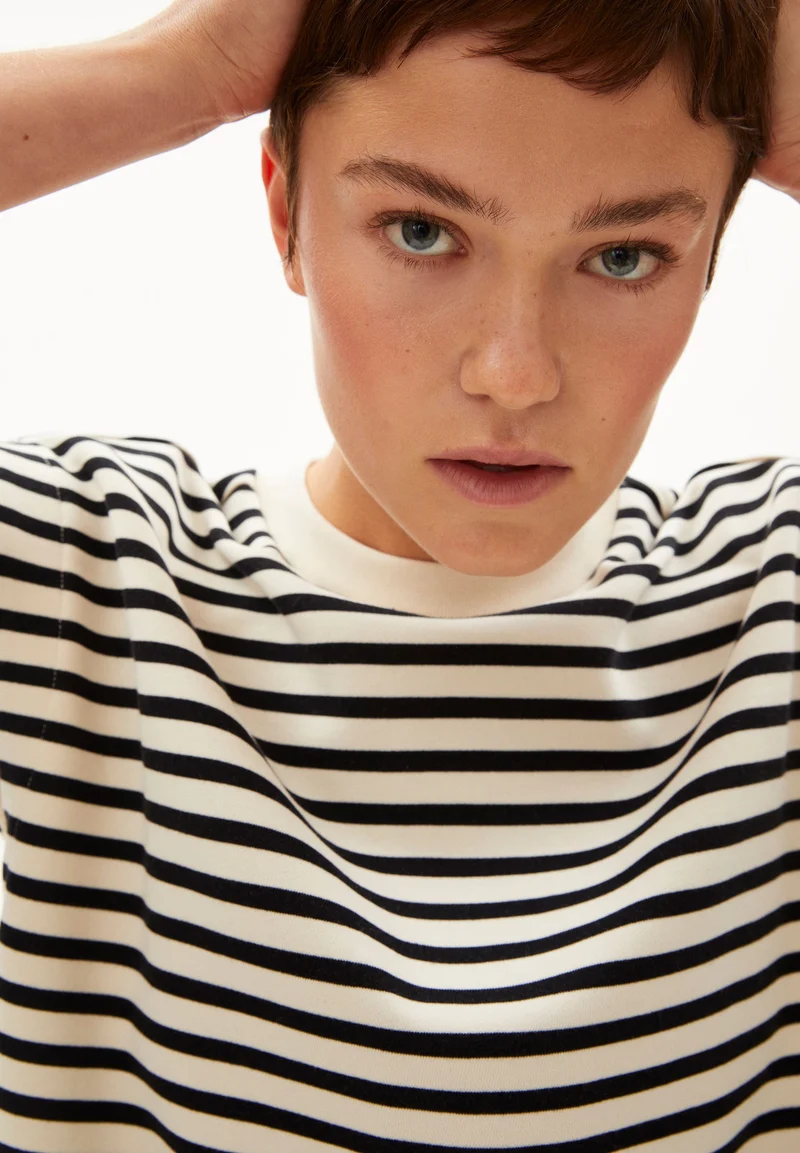 ARANJAA STRIPE | undyed-black