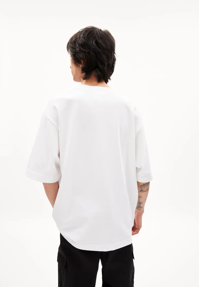 AALOX | white