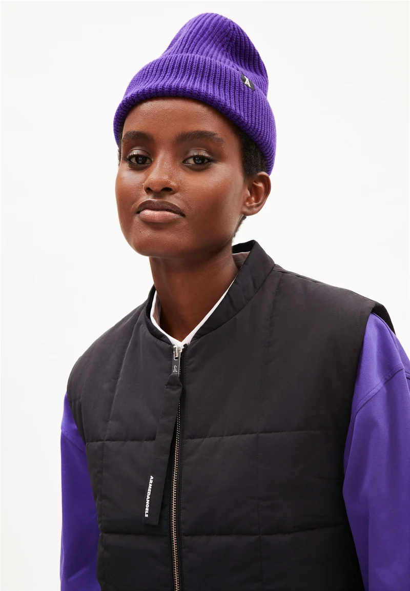 BANCAA | black