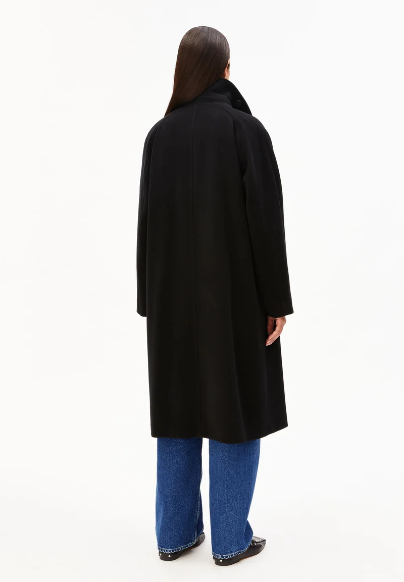 VAANOISE WOOL | black