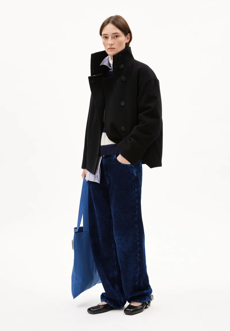 MAJELAA WOLLMANTEL | black