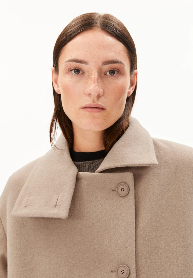 MAJELAA WOLLMANTEL | true camel