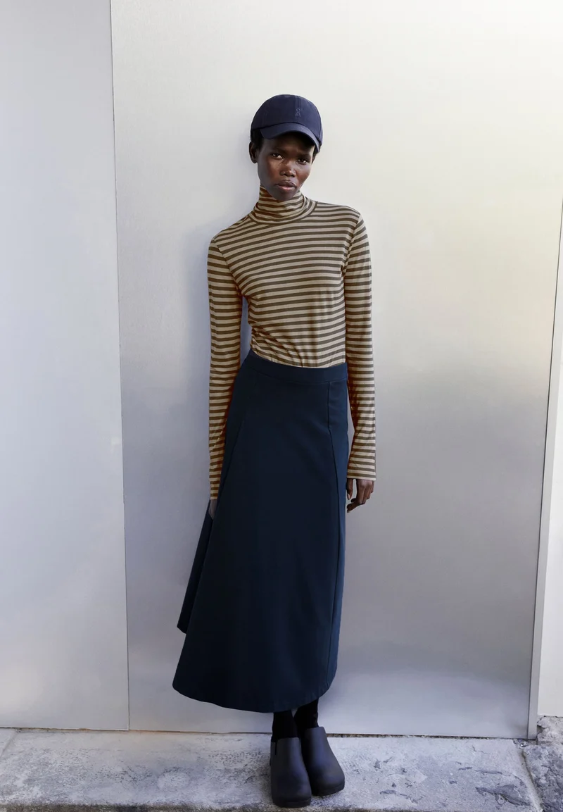 GRAZILIAA STRIPES | gravel-dried moss