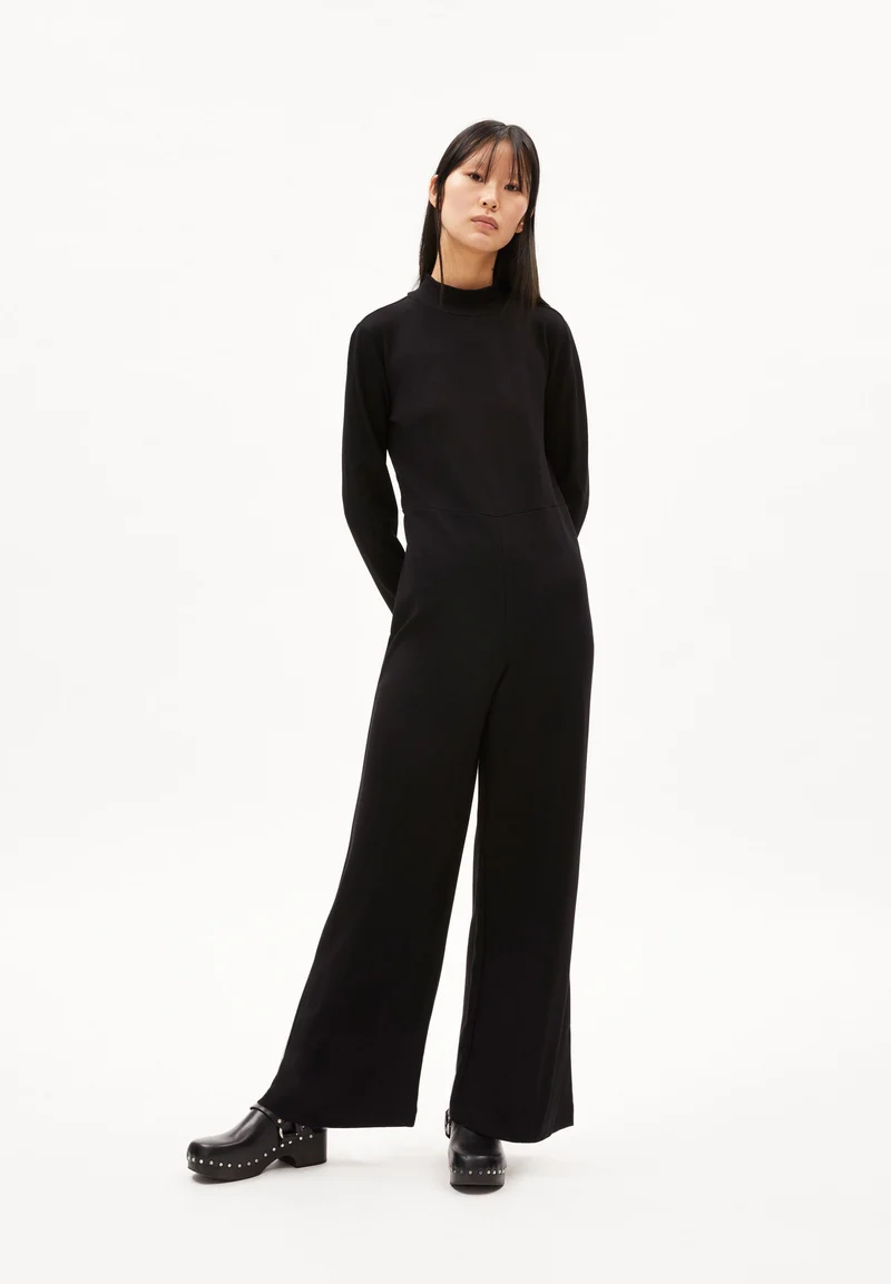 MARGARIDAA | black