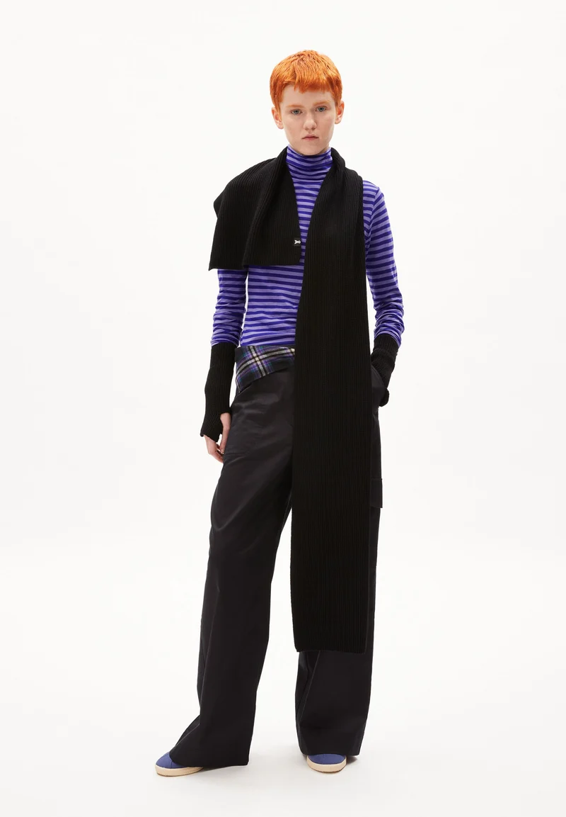 CLAASAS SCHAL | black