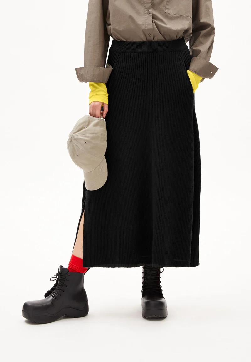 DAAMIALA MERINOS | black