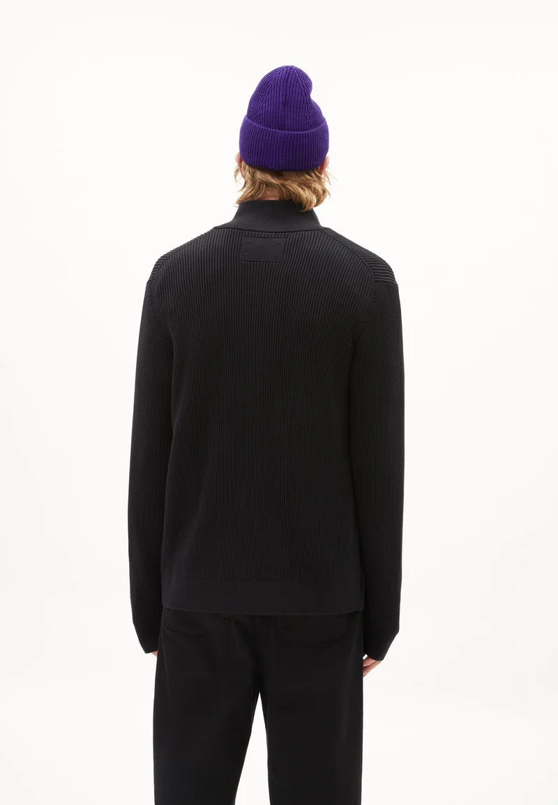 LENLAA | black