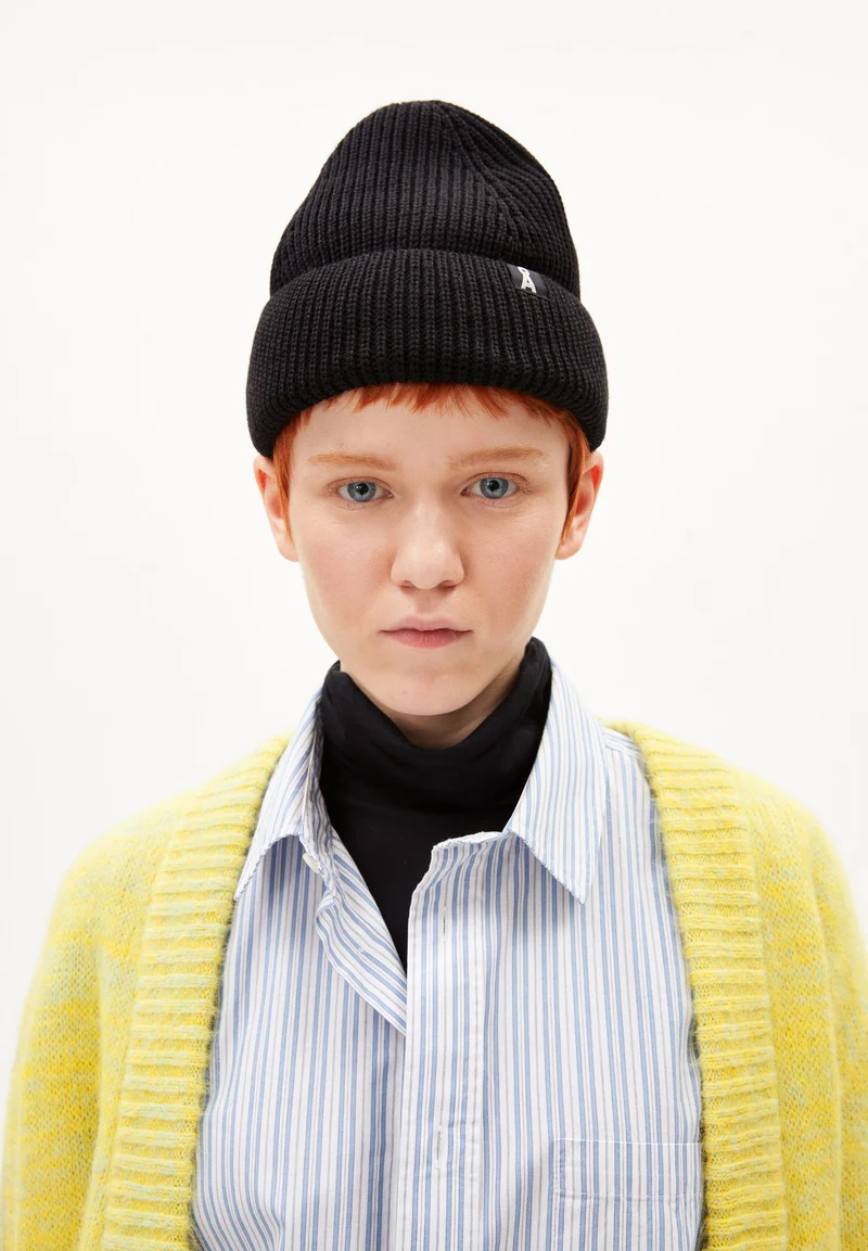 NILDAAO WOOL | black