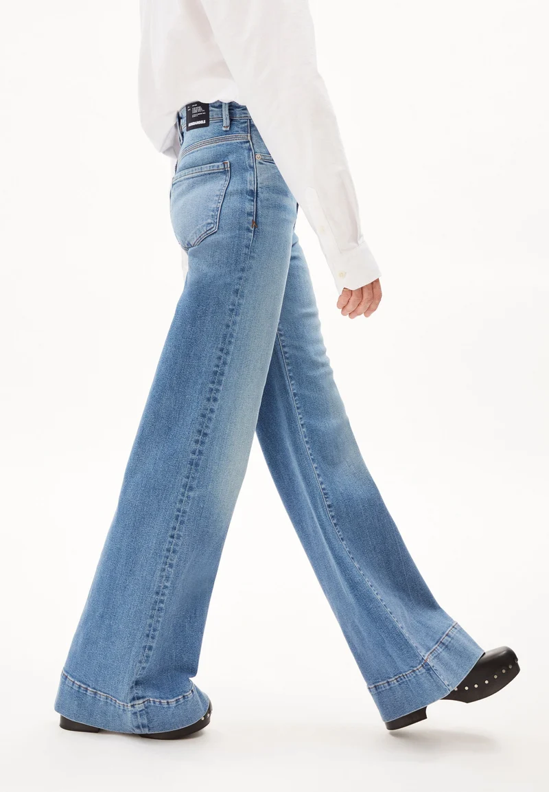 MURLIAA HIGH WAIST WIDE JEANS | misty blue