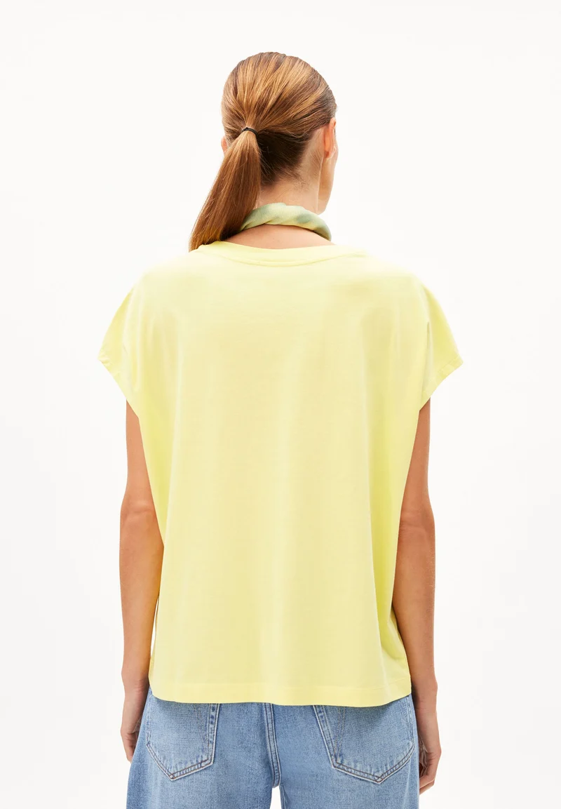 INAARA | armedangels yellow light
