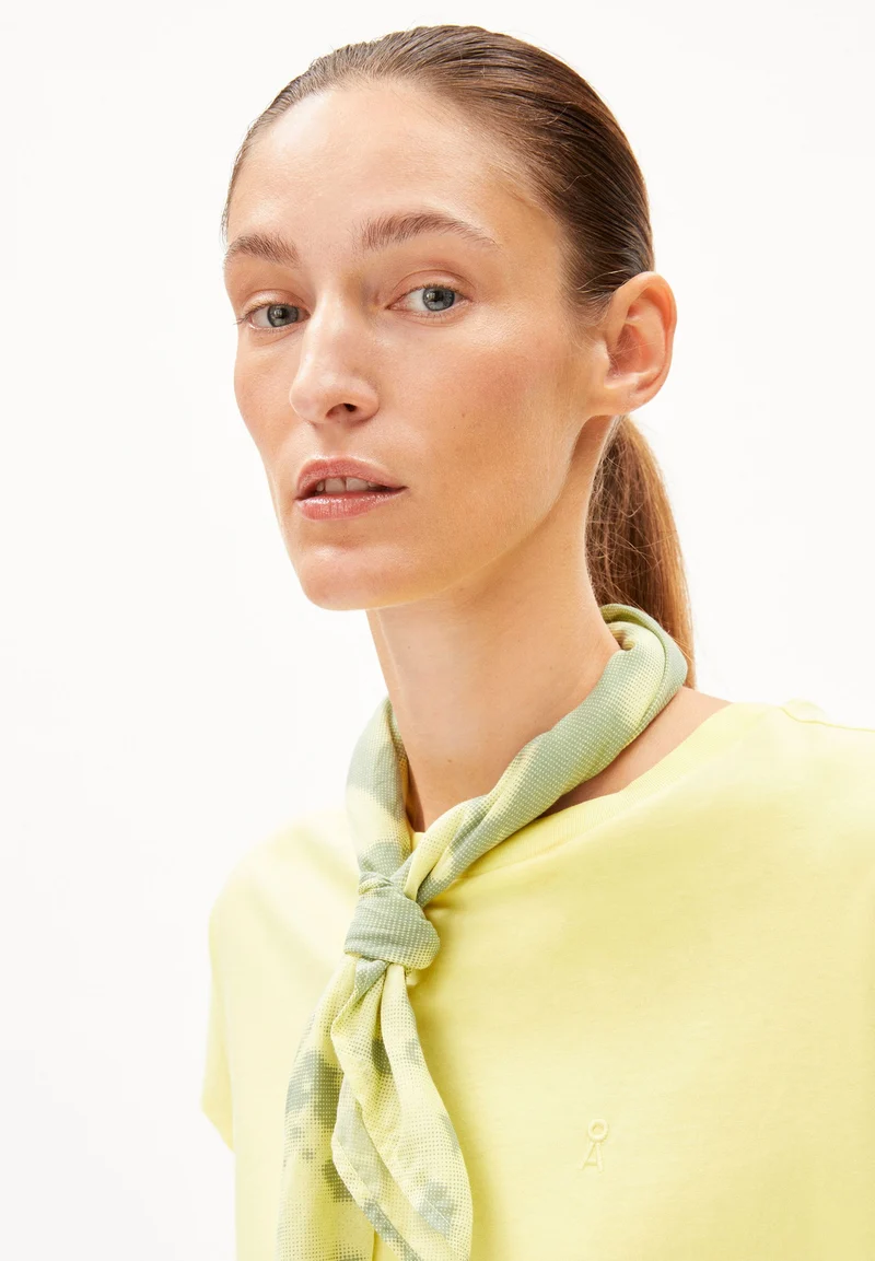 INAARA | armedangels yellow light