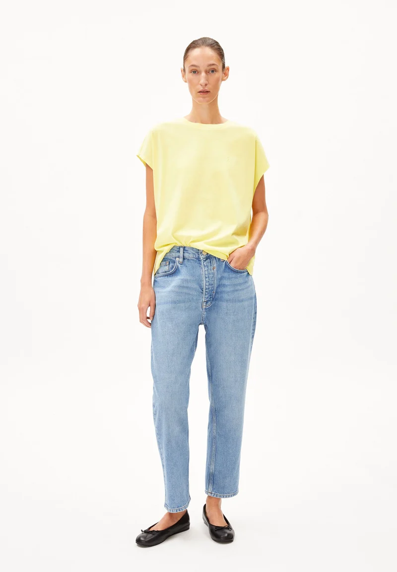 INAARA | armedangels yellow light