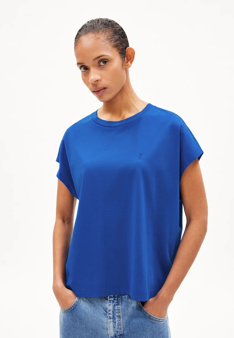 INAARA | dynamo blue