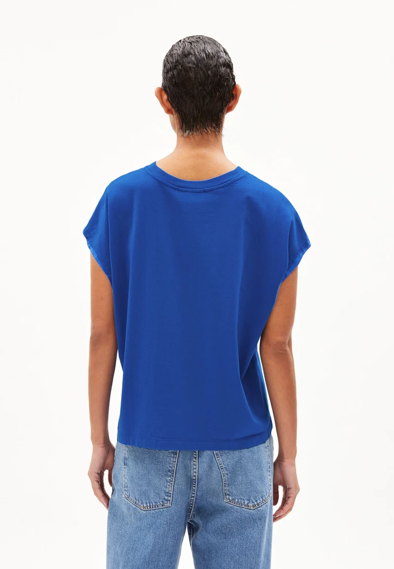 INAARA | dynamo blue