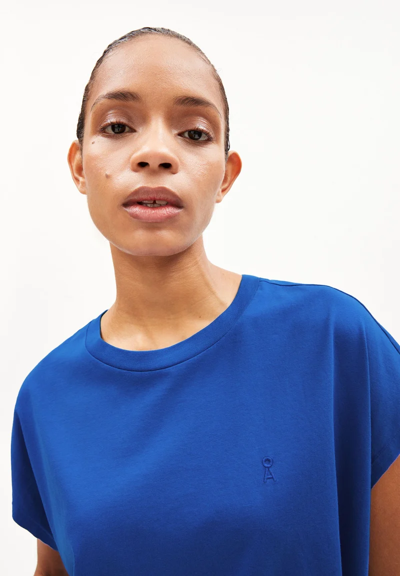 INAARA | dynamo blue