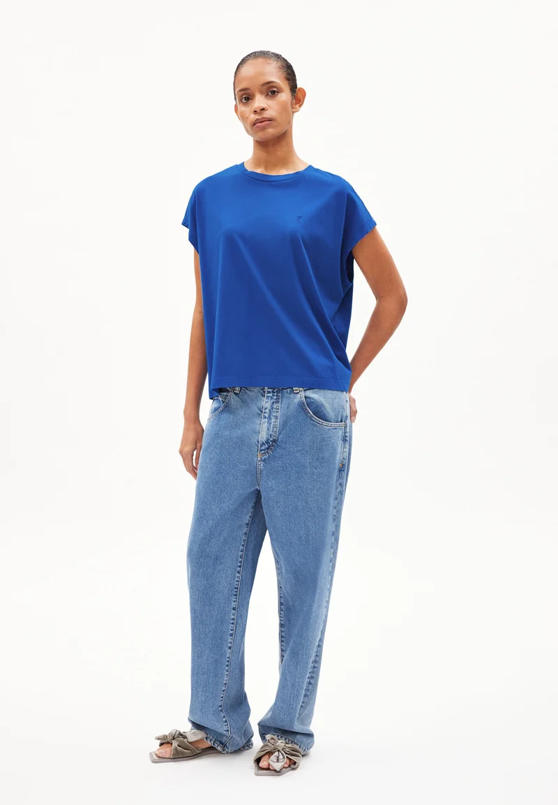 INAARA | dynamo blue