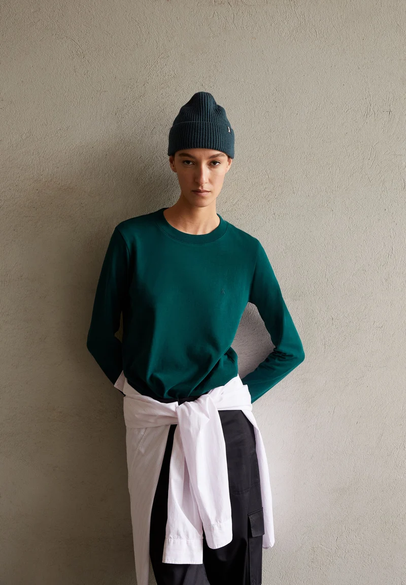 TAAMINIAA | teal stone