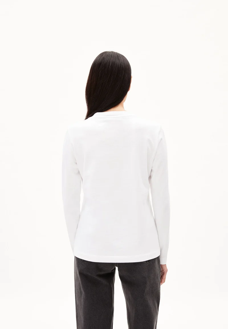 TAAMINIAA | white