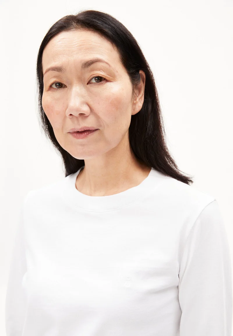 TAAMINIAA | white