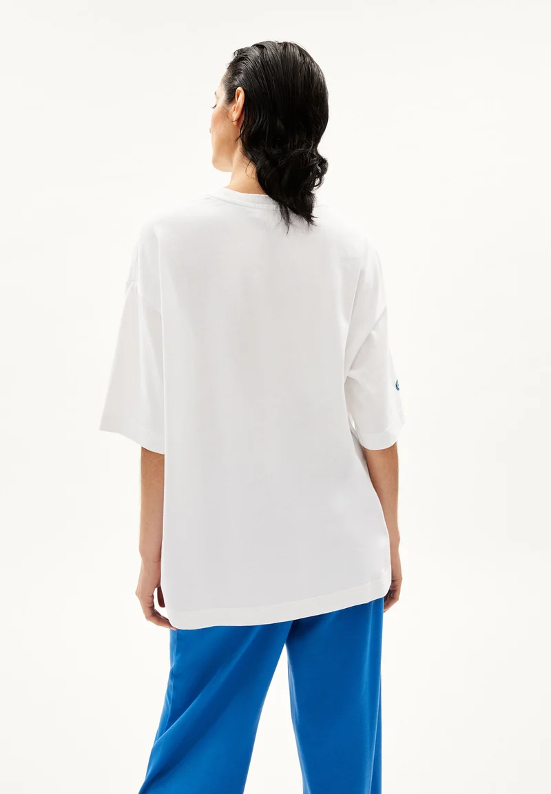 LAAURI STICKAA | white