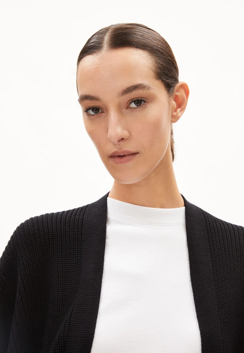 VILDAANA | black