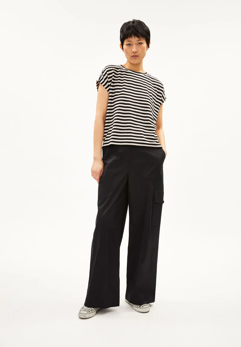 JAANISA KNITTED STRIPE | kitt-black