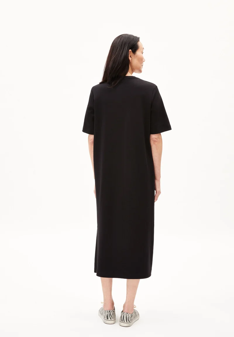 KAARLA | black