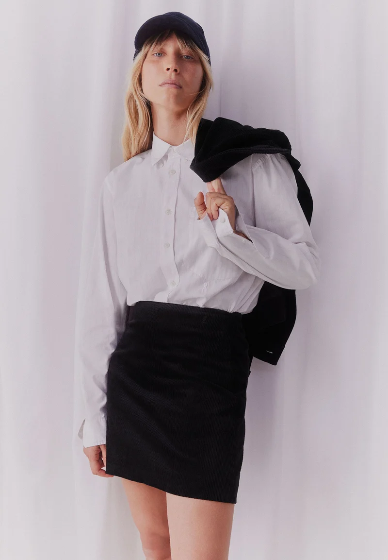 ZAALA CORDUROY | black