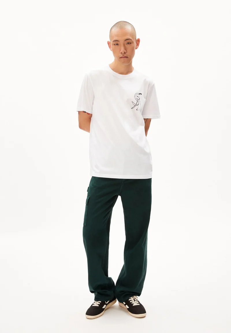 AADONI CHEST BANANAA | white